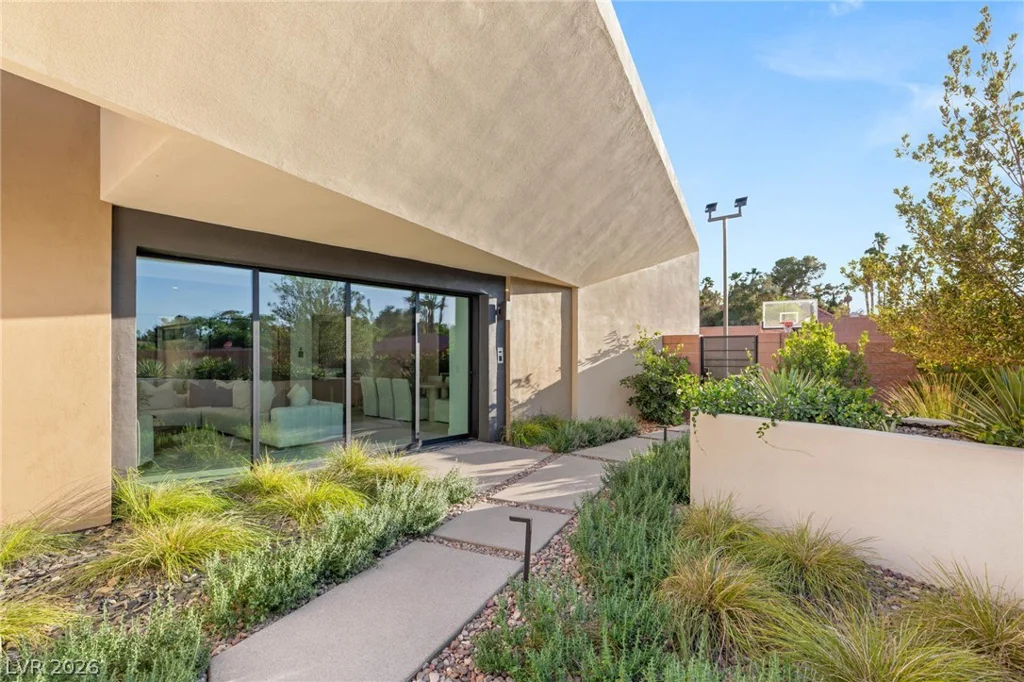 7385 Heron Canyon, Las Vegas, NV 89117