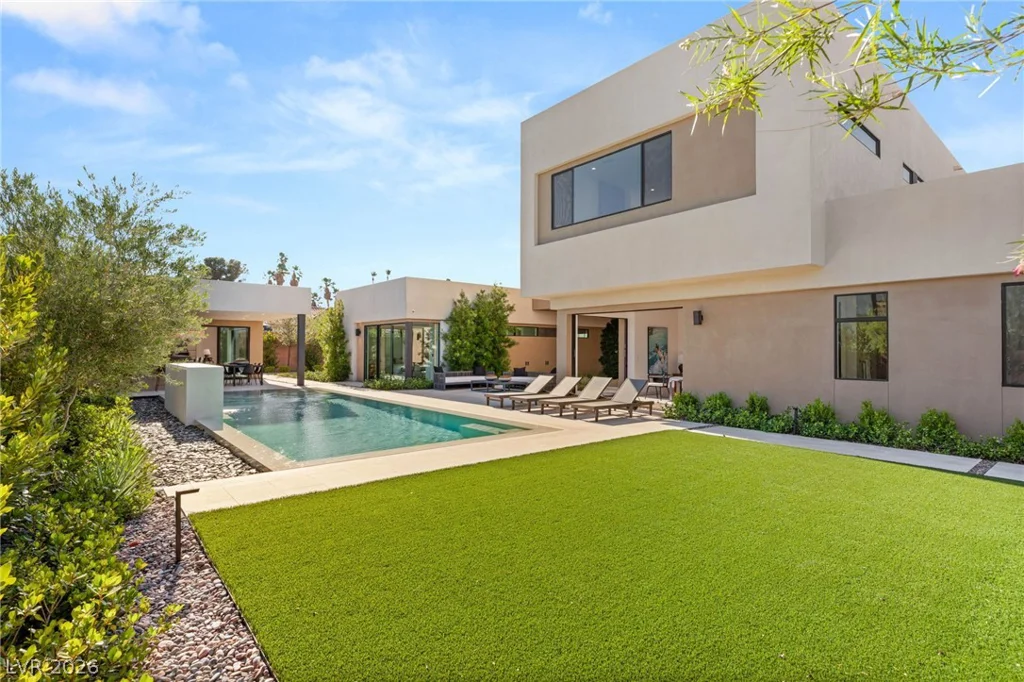 7385 Heron Canyon, Las Vegas, NV 89117