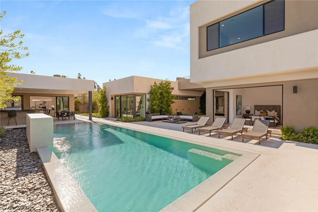 7385 Heron Canyon, Las Vegas, NV 89117