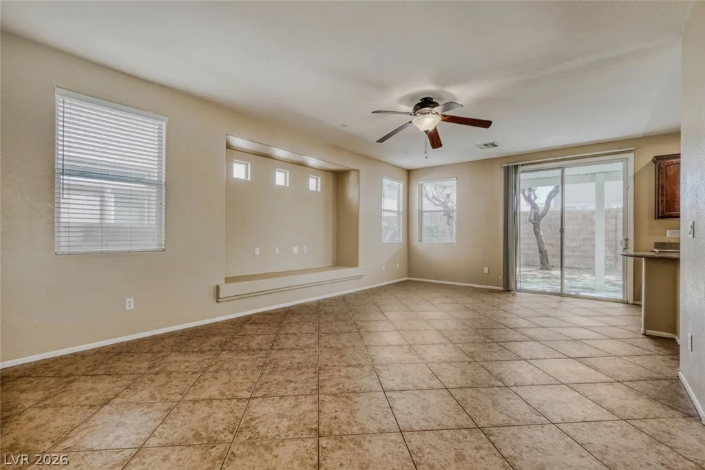 7539 Benlomond, Las Vegas, NV 89179