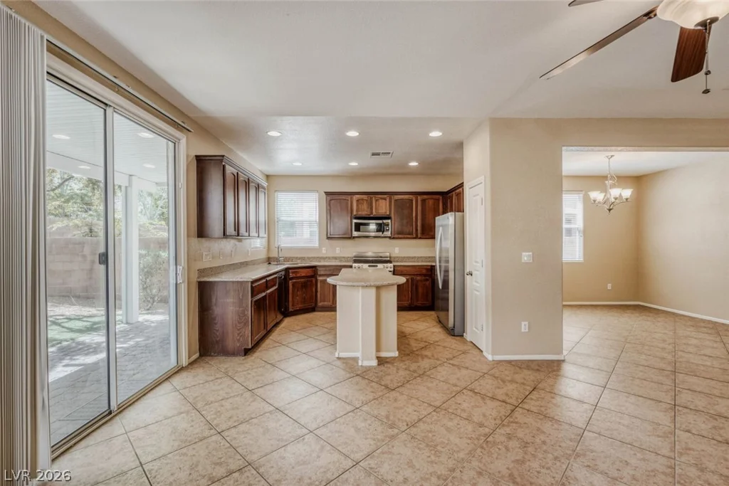 7539 Benlomond, Las Vegas, NV 89179