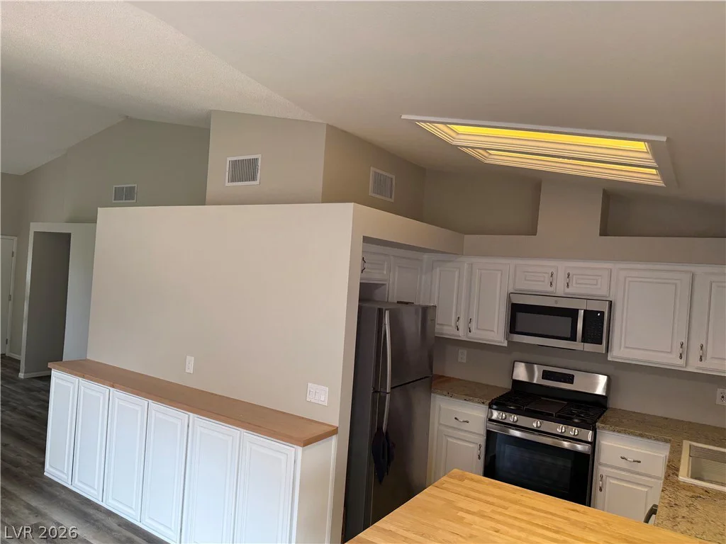 3049 Brigantine, Las Vegas, NV 89128