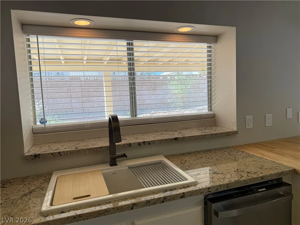 3049 Brigantine, Las Vegas, NV 89128