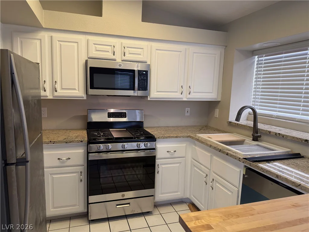 3049 Brigantine, Las Vegas, NV 89128