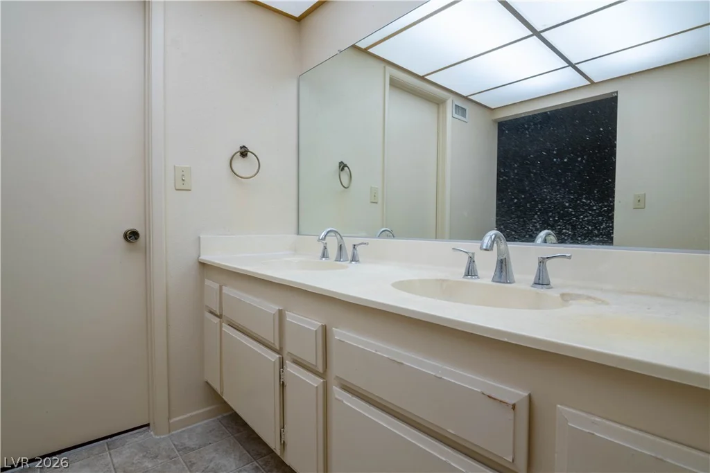 6333 Obannon, Las Vegas, NV 89146
