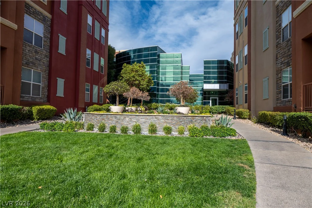 62 Serene, Las Vegas, NV 89123