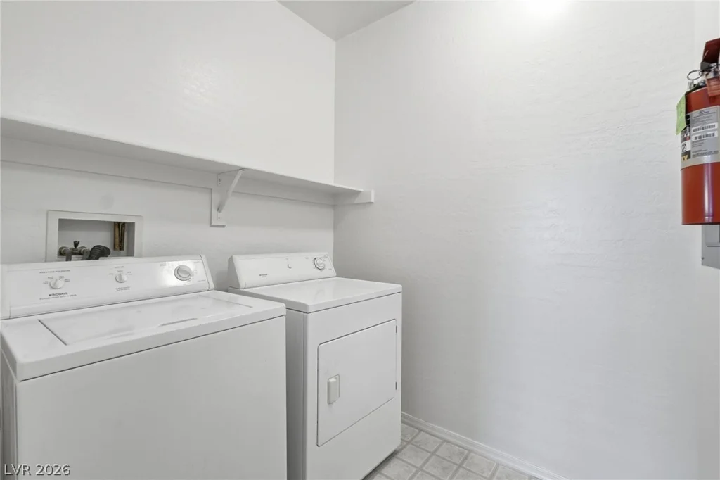 8324 Charleston, Las Vegas, NV 89117