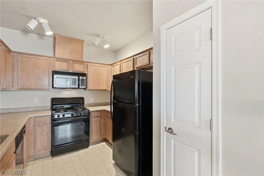 8324 Charleston, Las Vegas, NV 89117