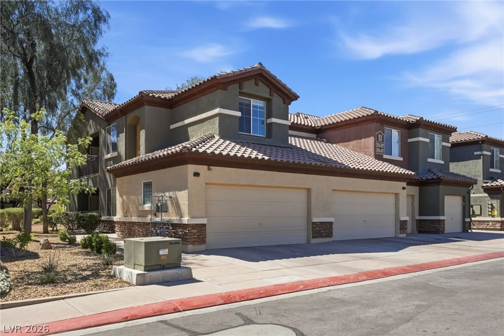 8324 Charleston, Las Vegas, NV 89117