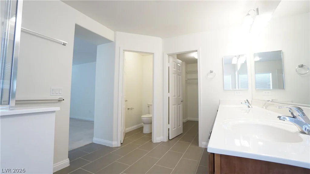 912 Baronet, Las Vegas, NV 89138