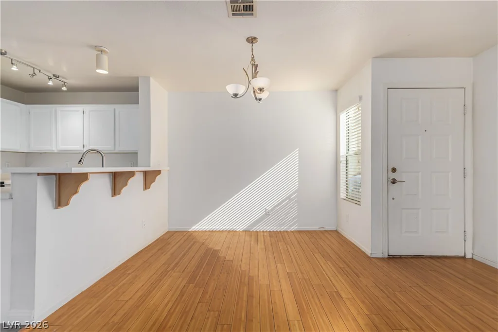 8452 Boseck, Las Vegas, NV 89145