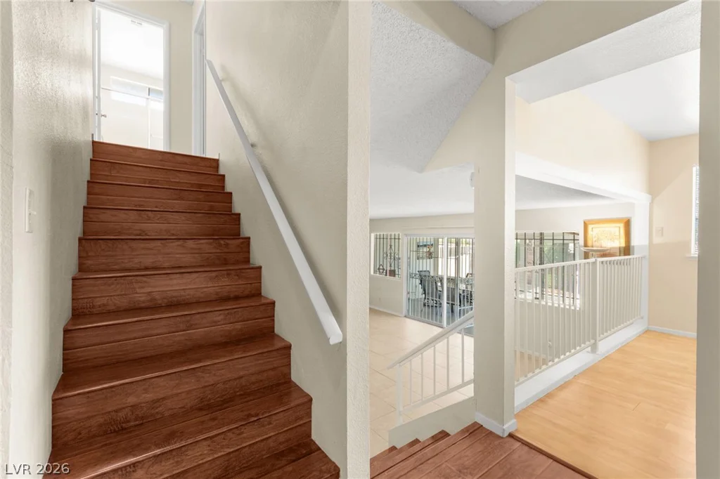 3842 Higley, Las Vegas, NV 89103