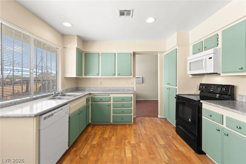 3842 Higley, Las Vegas, NV 89103