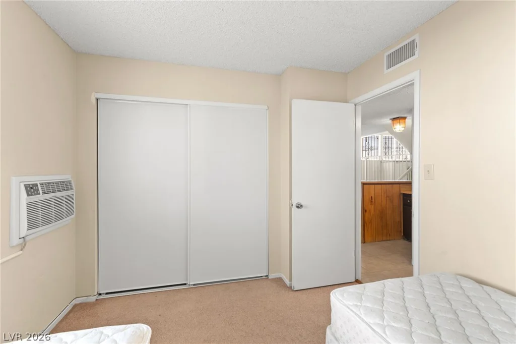 3842 Higley, Las Vegas, NV 89103