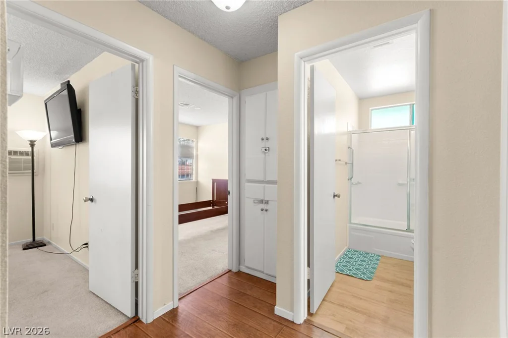 3842 Higley, Las Vegas, NV 89103