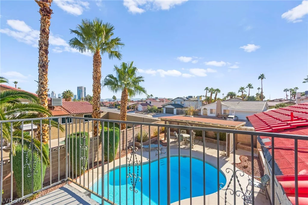 3842 Higley, Las Vegas, NV 89103