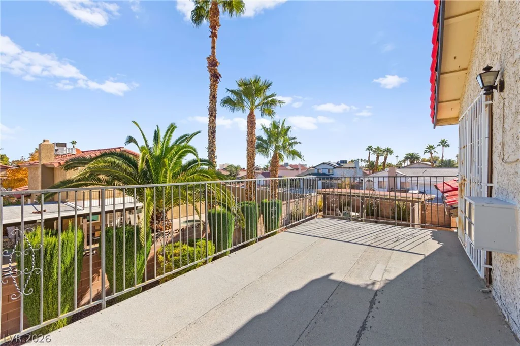 3842 Higley, Las Vegas, NV 89103