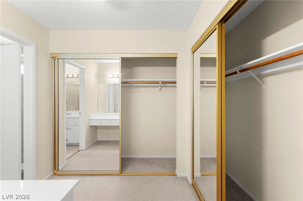 3842 Higley, Las Vegas, NV 89103