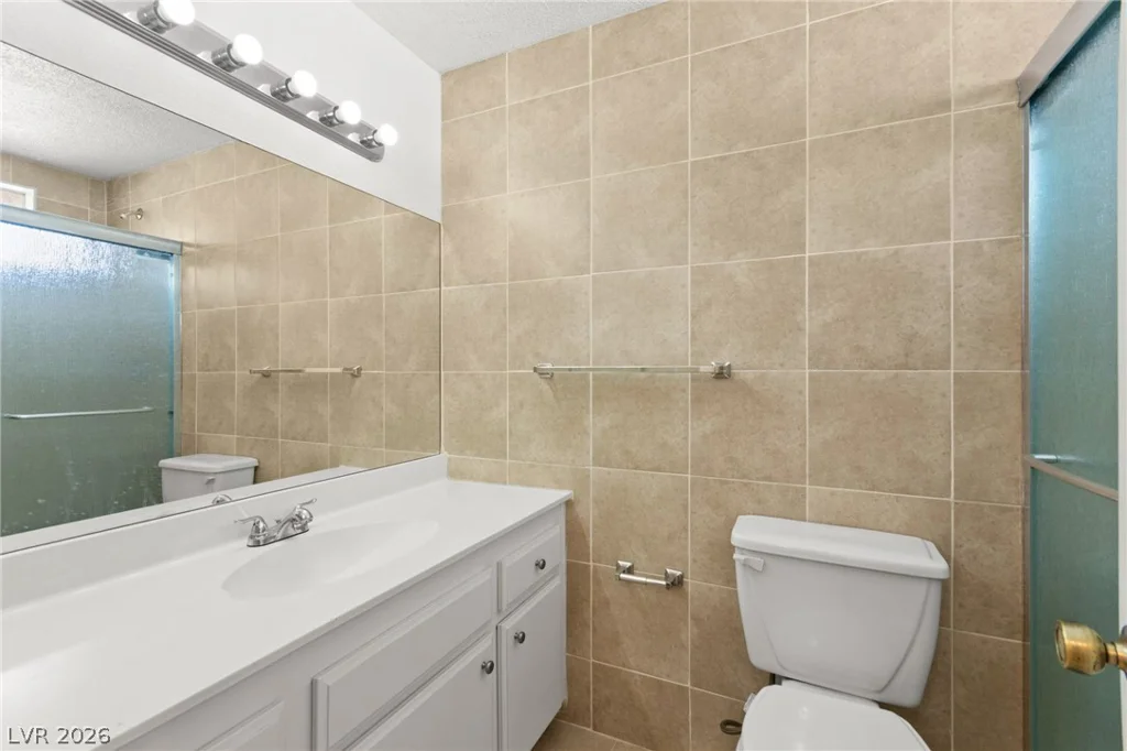 3842 Higley, Las Vegas, NV 89103