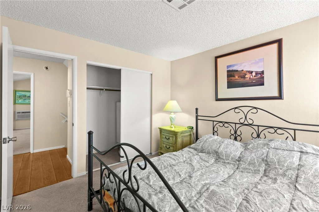 3842 Higley, Las Vegas, NV 89103