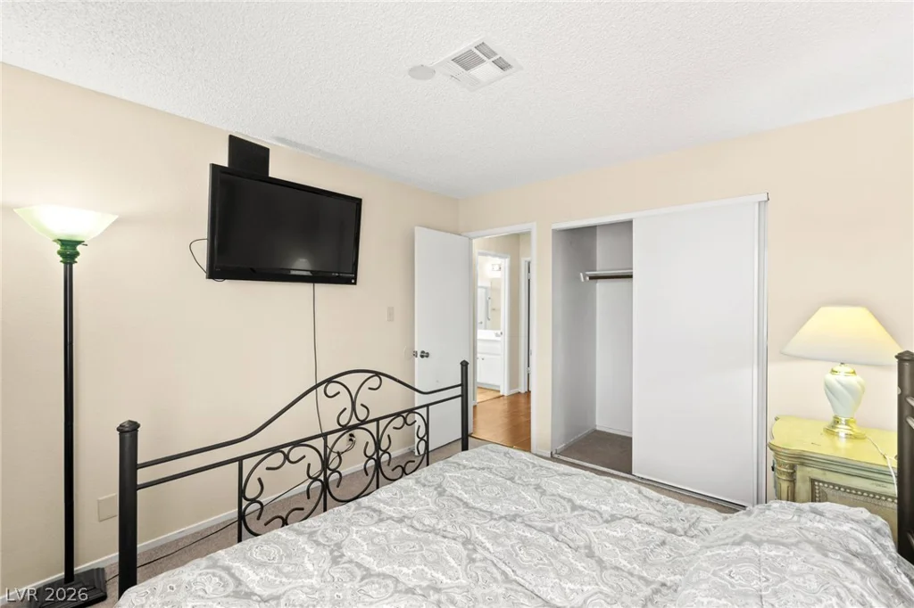 3842 Higley, Las Vegas, NV 89103