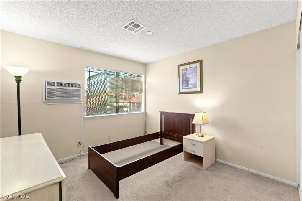 3842 Higley, Las Vegas, NV 89103