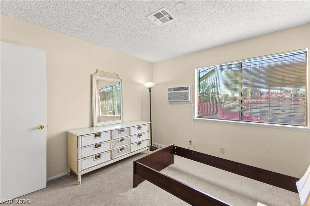 3842 Higley, Las Vegas, NV 89103