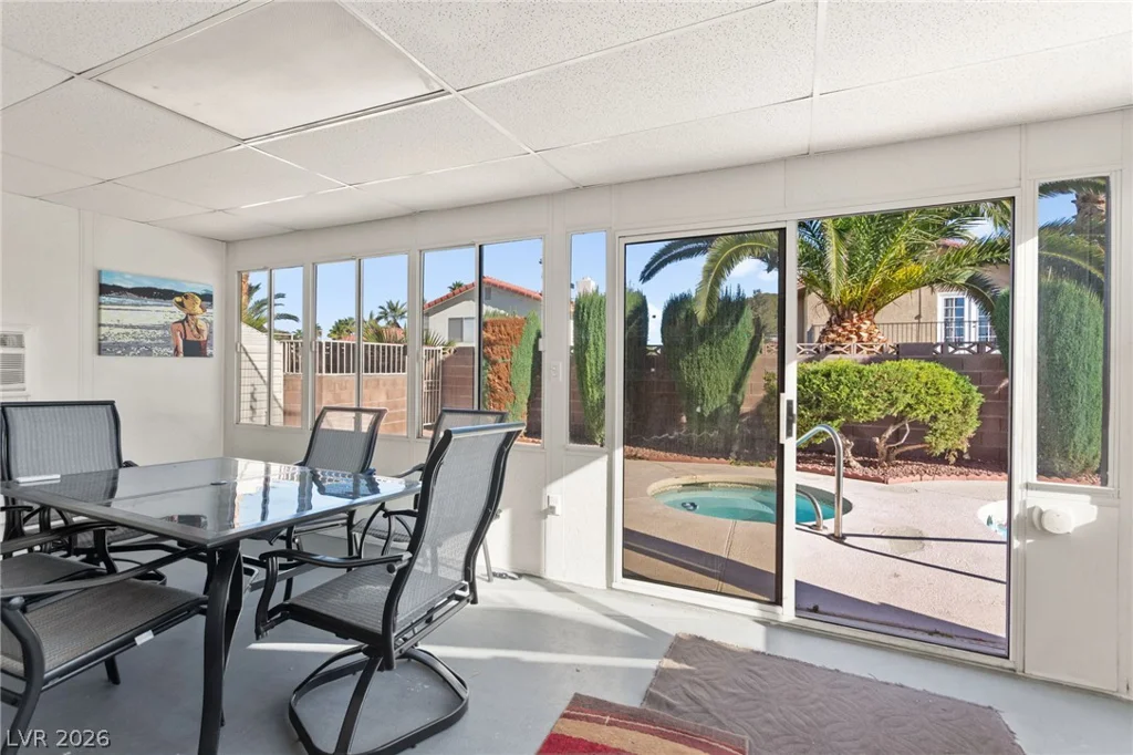 3842 Higley, Las Vegas, NV 89103