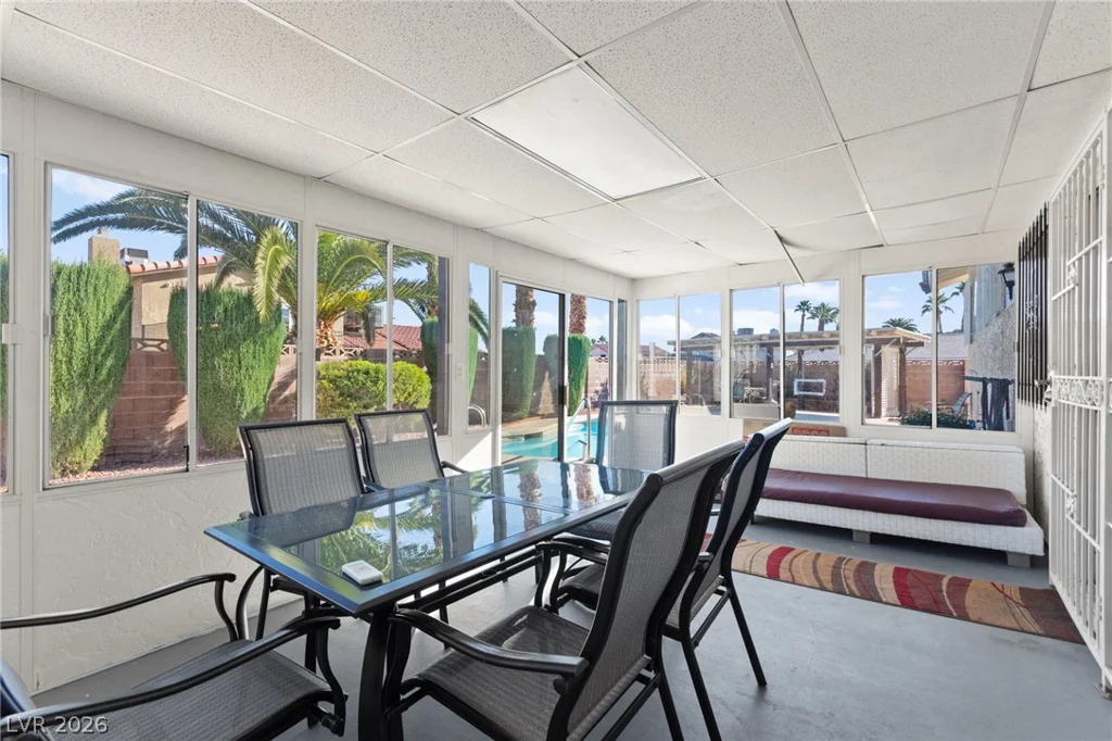 3842 Higley, Las Vegas, NV 89103