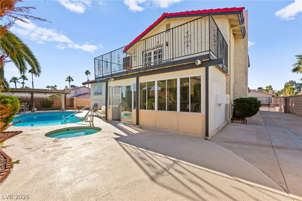 3842 Higley, Las Vegas, NV 89103