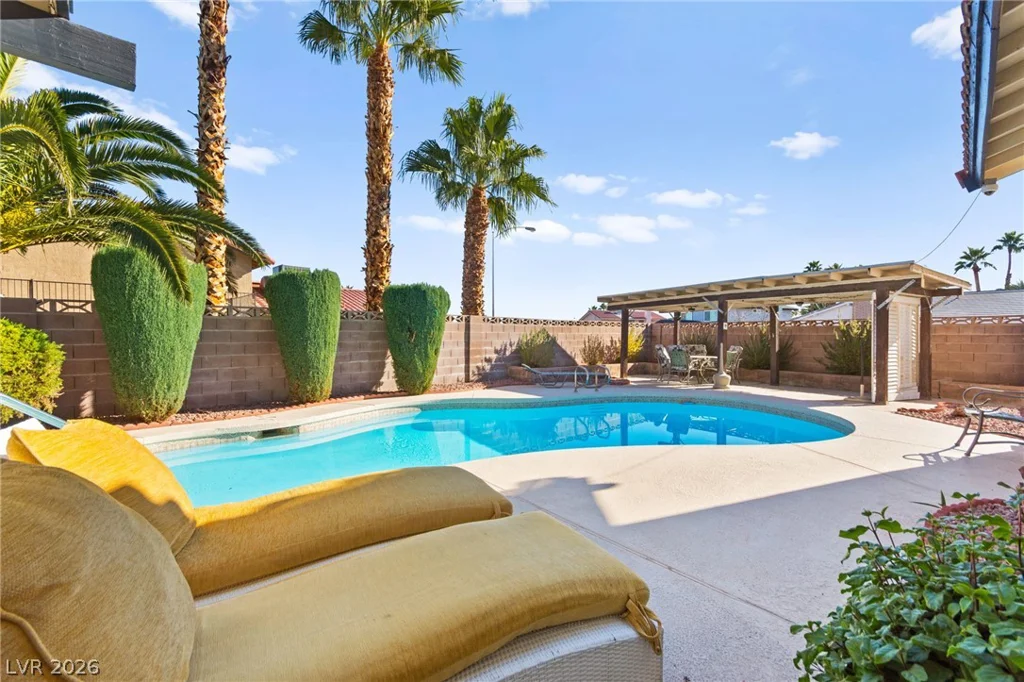 3842 Higley, Las Vegas, NV 89103