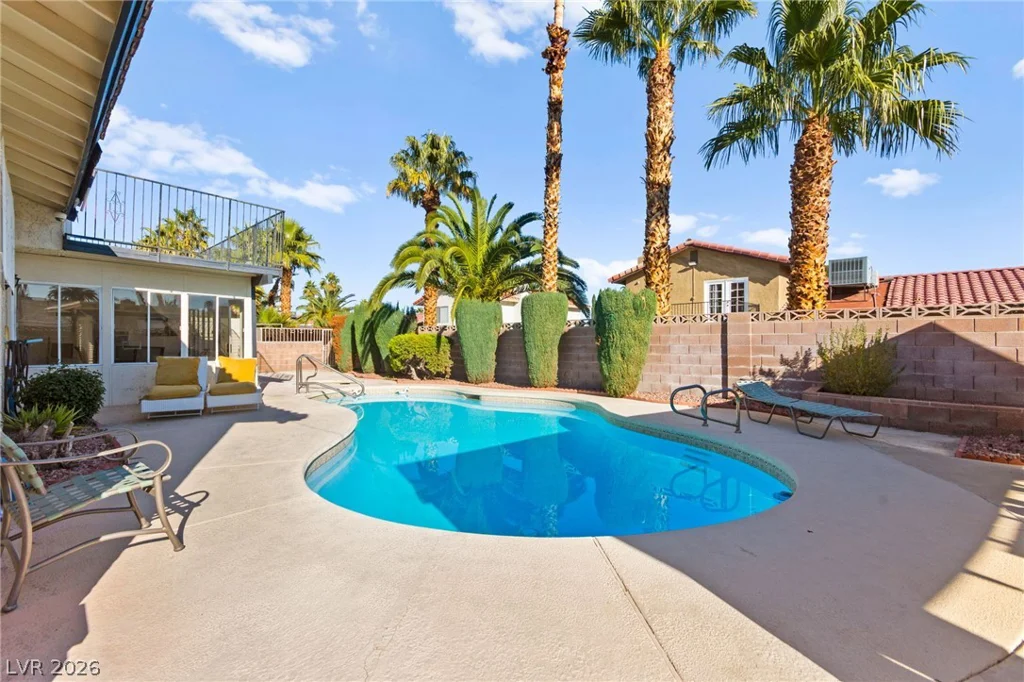 3842 Higley, Las Vegas, NV 89103
