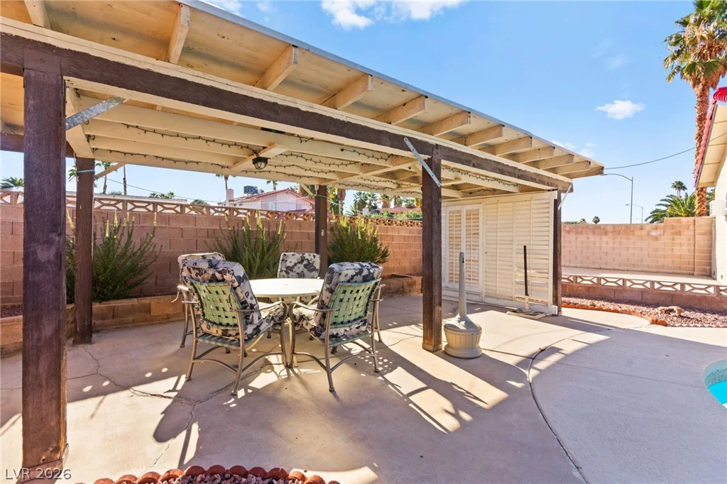 3842 Higley, Las Vegas, NV 89103