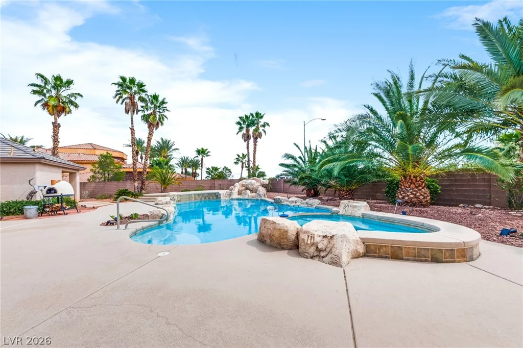 2308 Trident Maple, Las Vegas, NV 89117