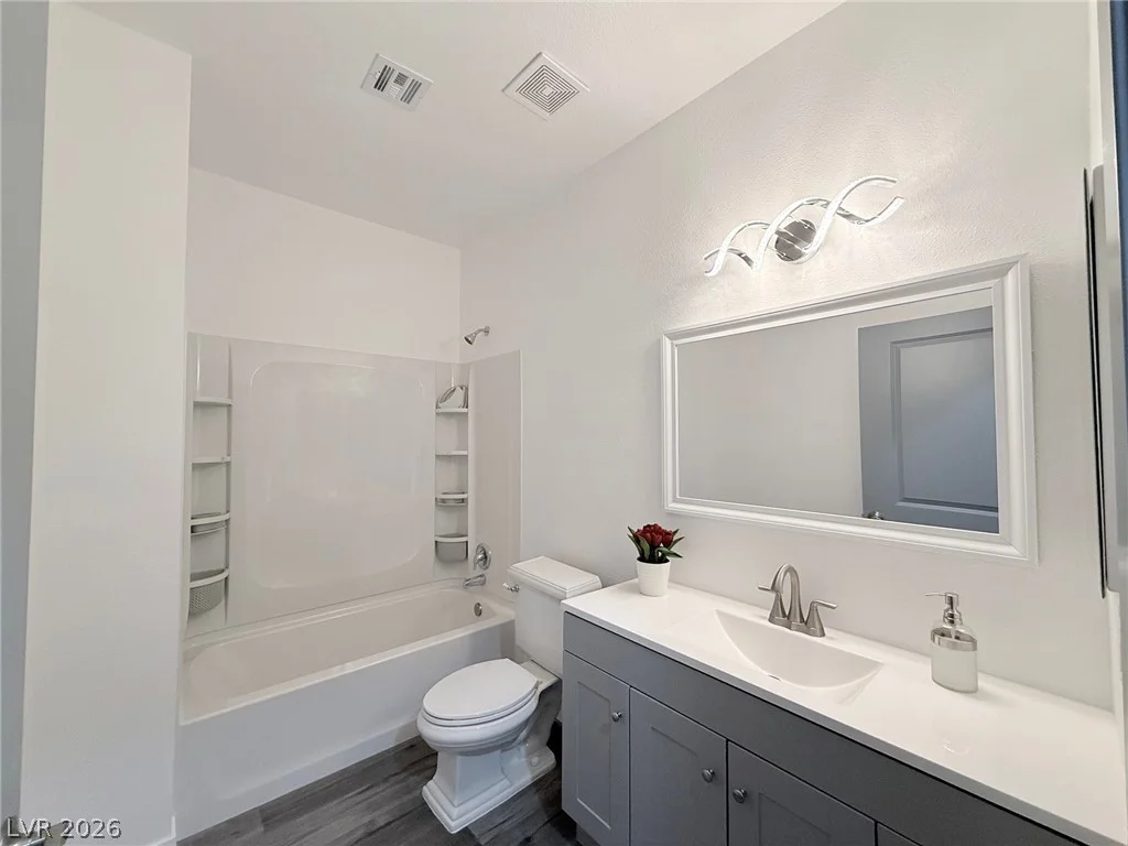 5415 Harmon, Las Vegas, NV 89103