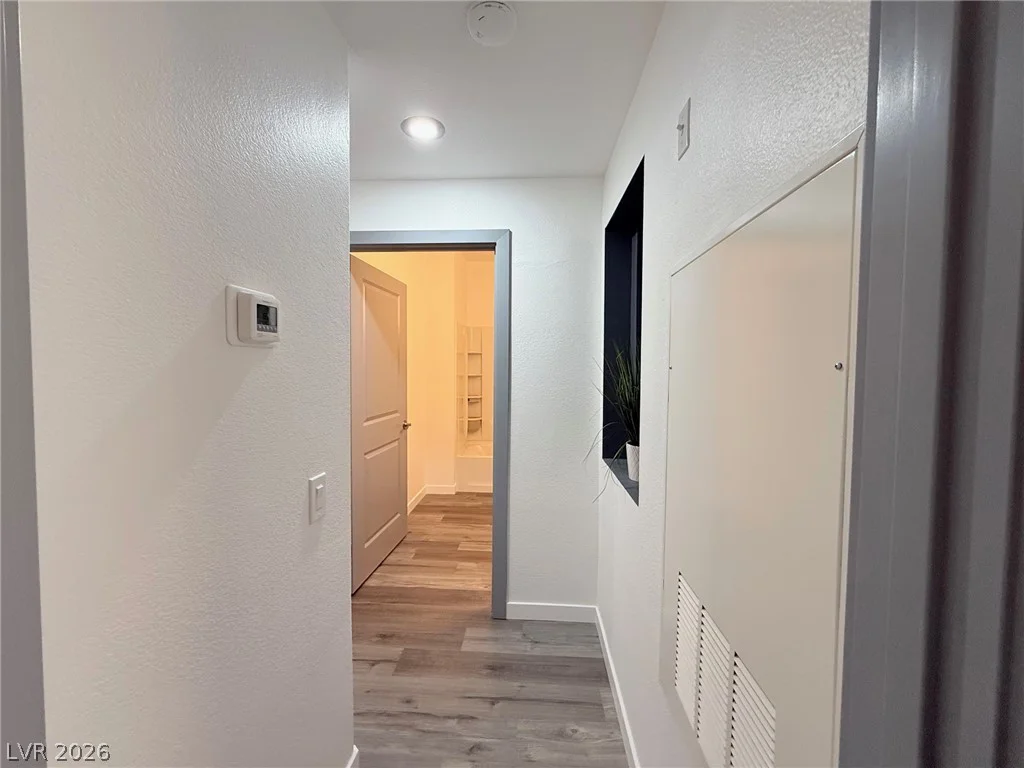 5415 Harmon, Las Vegas, NV 89103