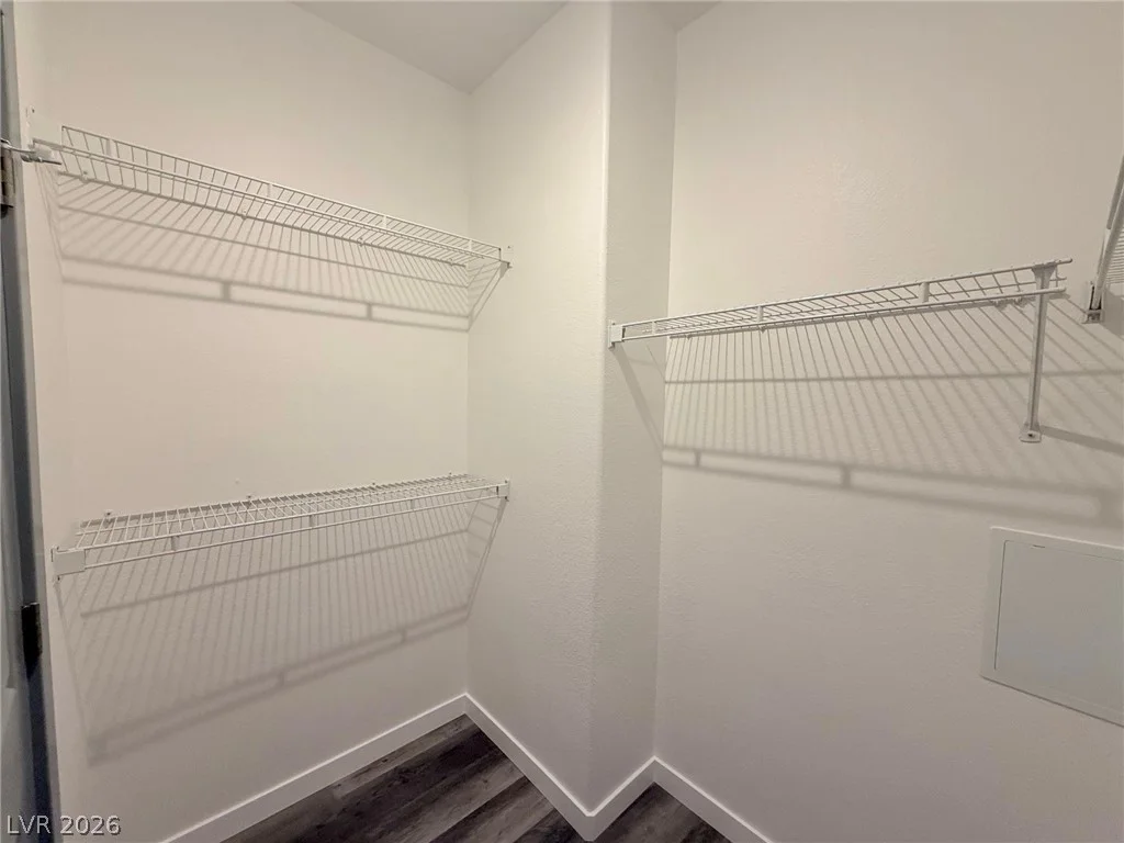 5415 Harmon, Las Vegas, NV 89103