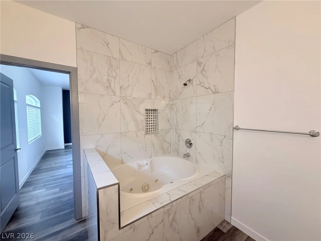 5415 Harmon, Las Vegas, NV 89103