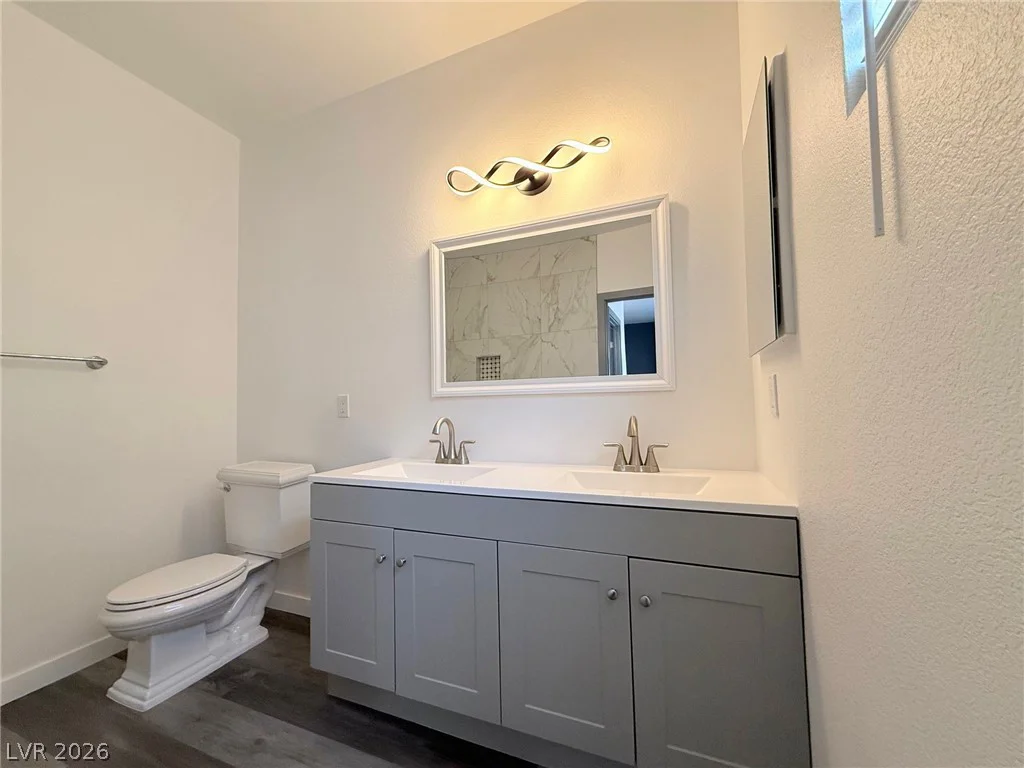 5415 Harmon, Las Vegas, NV 89103
