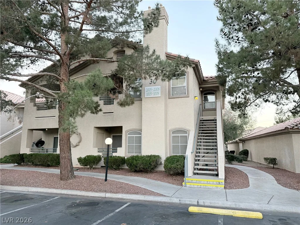 5415 Harmon, Las Vegas, NV 89103