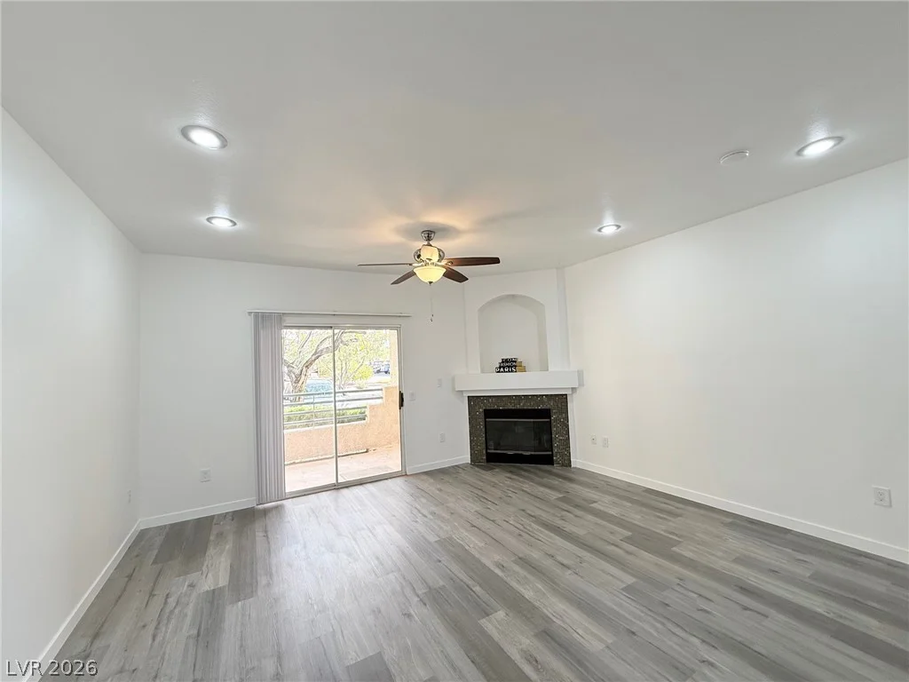5415 Harmon, Las Vegas, NV 89103