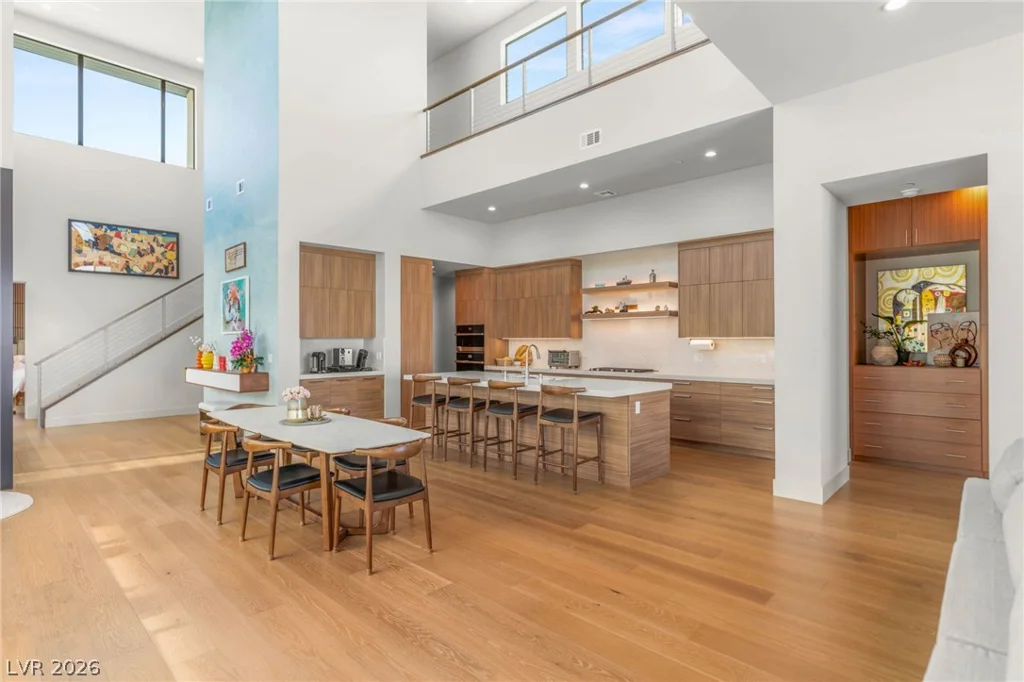 571 Overlook Rim, Henderson, NV 89012