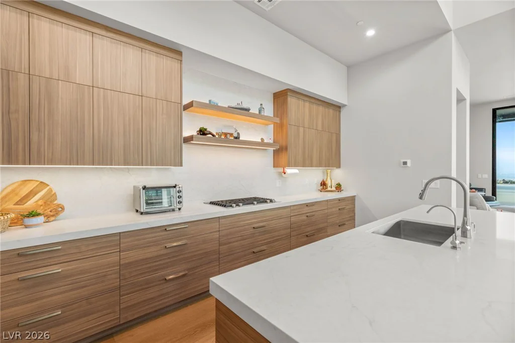 571 Overlook Rim, Henderson, NV 89012