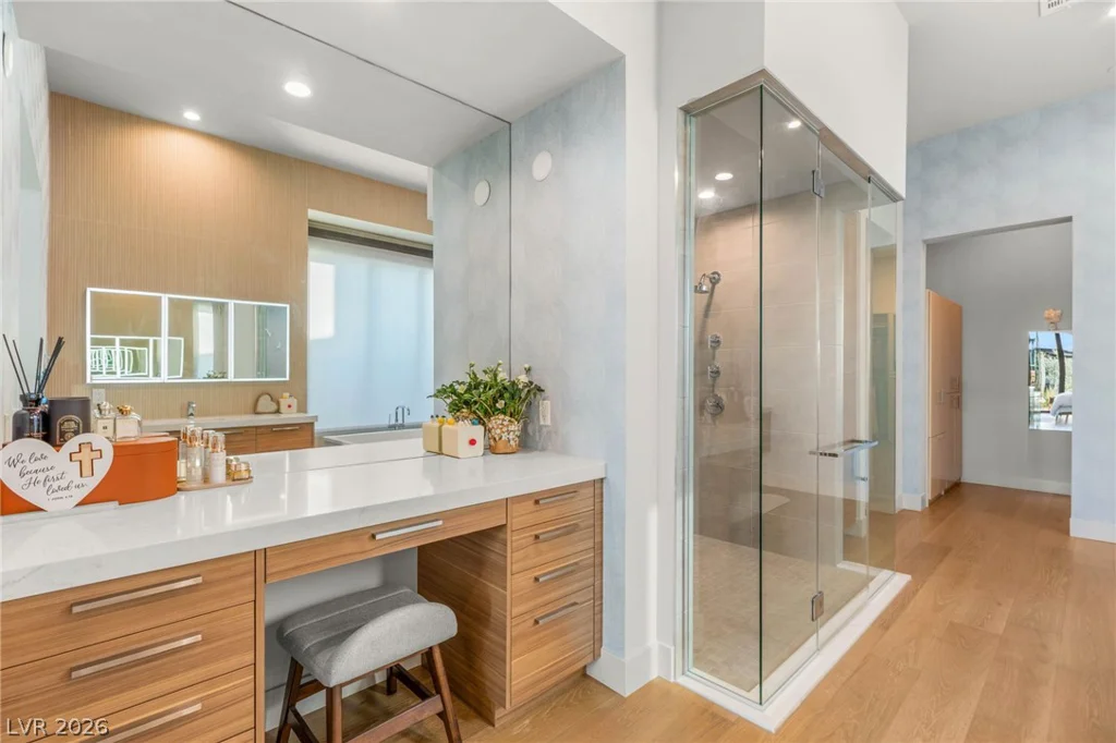571 Overlook Rim, Henderson, NV 89012