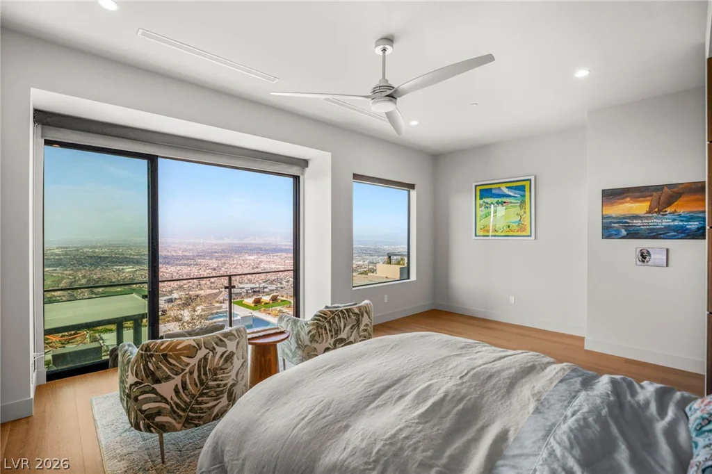 571 Overlook Rim, Henderson, NV 89012