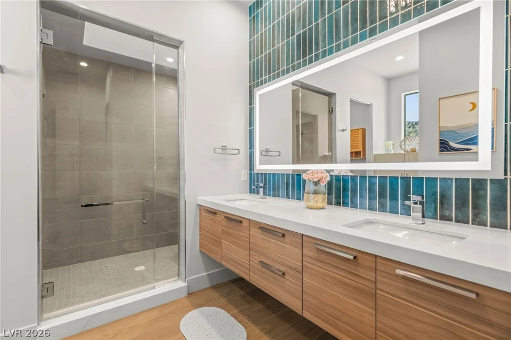 571 Overlook Rim, Henderson, NV 89012