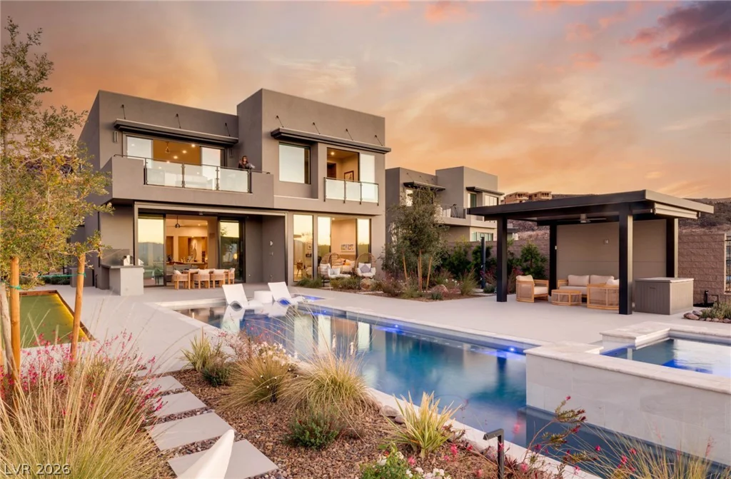 571 Overlook Rim, Henderson, NV 89012