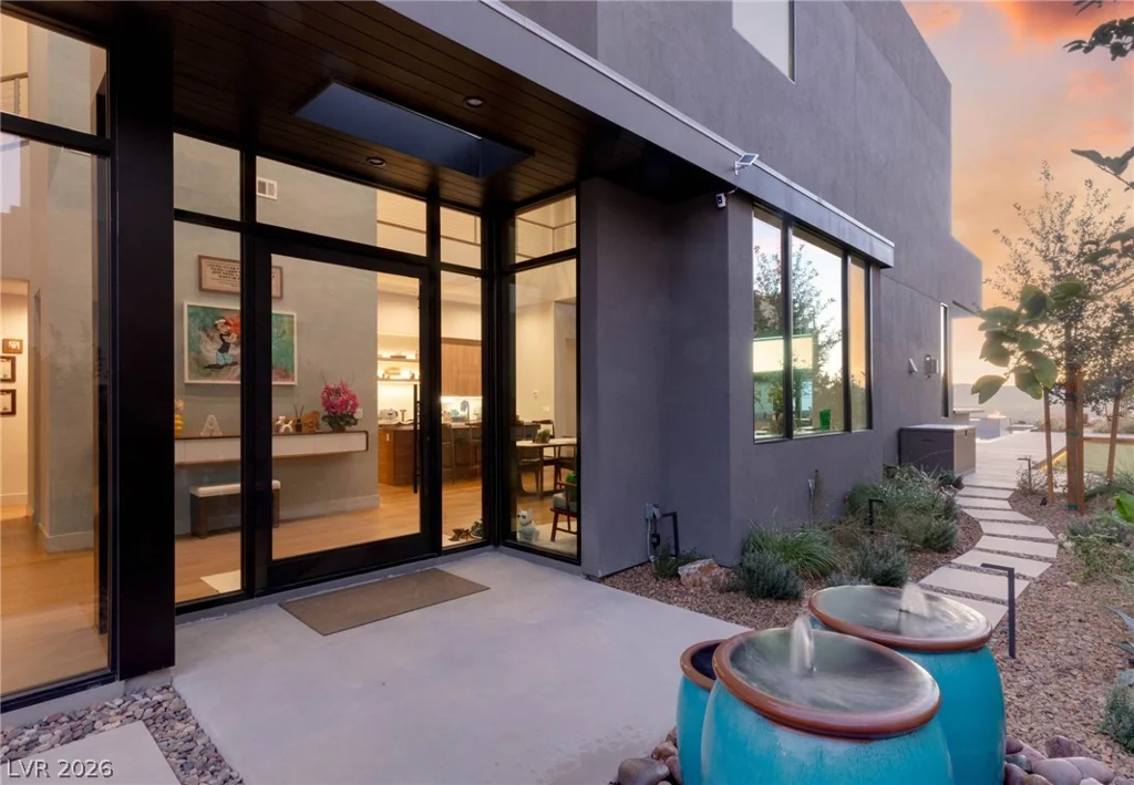 571 Overlook Rim, Henderson, NV 89012