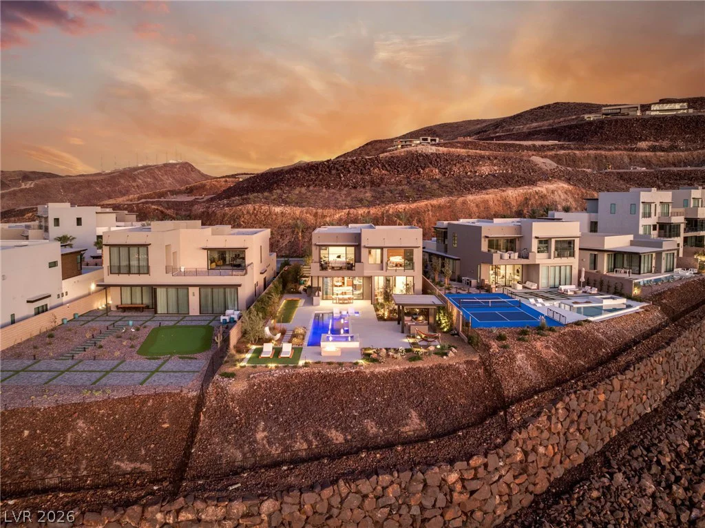 571 Overlook Rim, Henderson, NV 89012