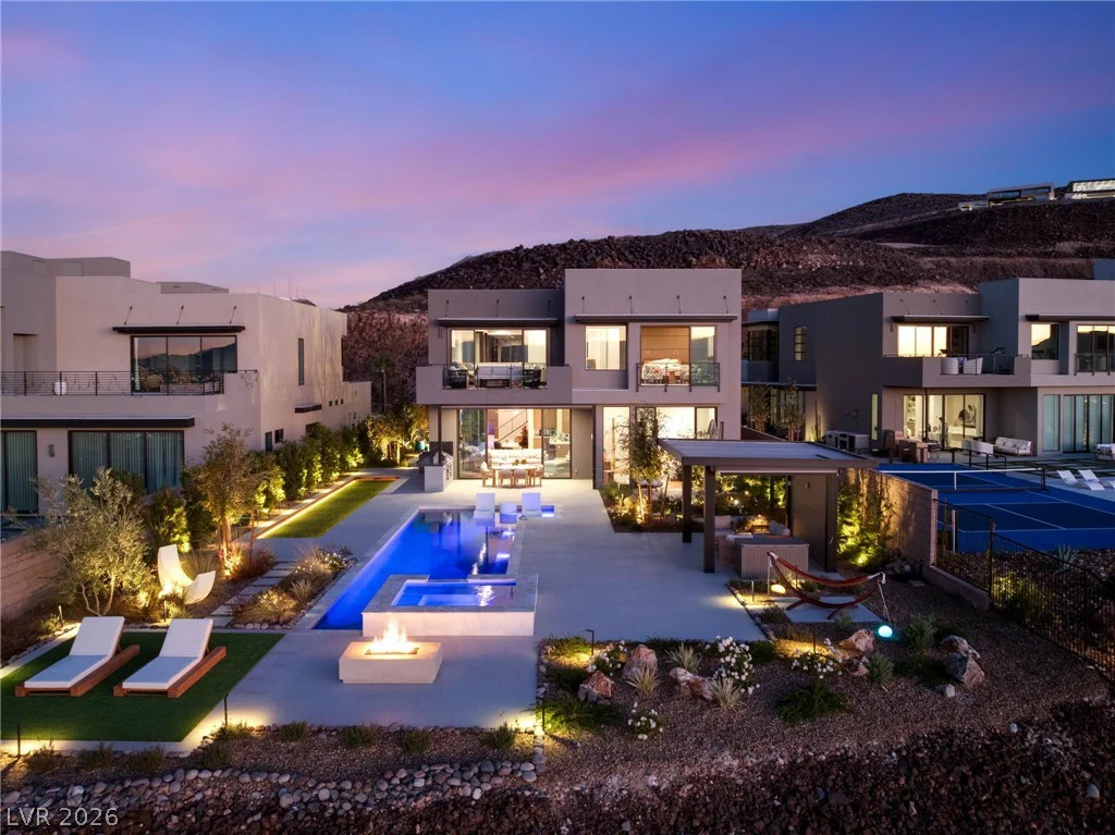 571 Overlook Rim, Henderson, NV 89012
